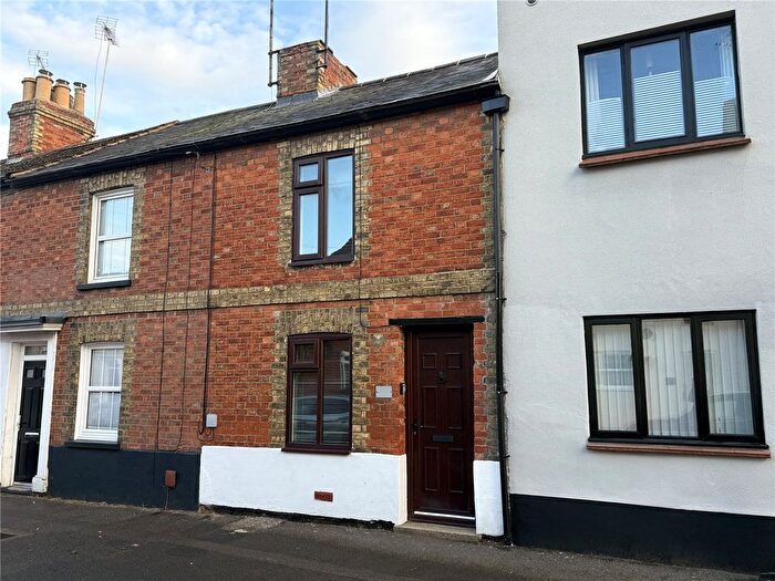 2 Bedroom Terraced House For Sale In Silver Street, Newport Pagnell, Buckinghamshire, MK16