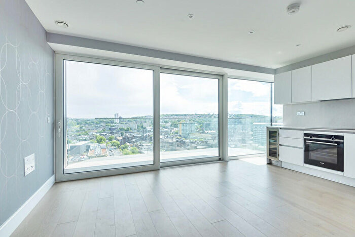 1 Bedroom Apartment To Rent In Forbes Apartments, Royal Arsenal, SE18