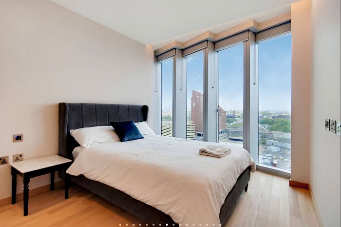 2 Bedroom Flat To Rent In London, E20