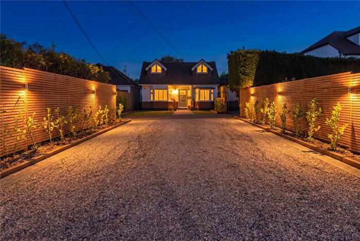 5 Bedroom Detached House For Sale In Oak Hill Road, Stapleford Abbotts, Essex, RM4
