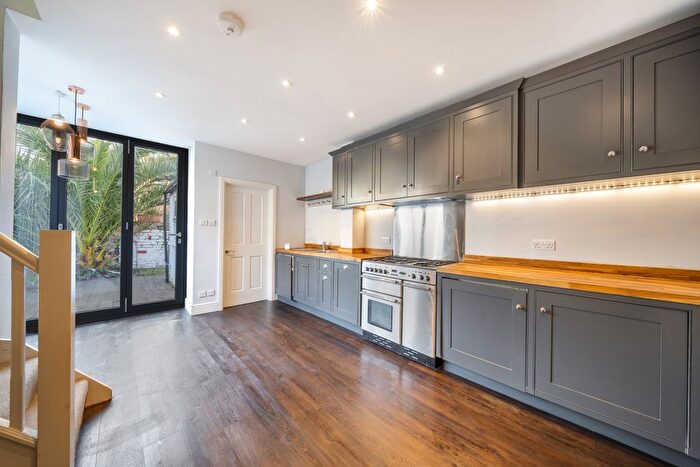 2 Bedroom End Of Terrace House To Rent In Braddyll Street, London, SE10