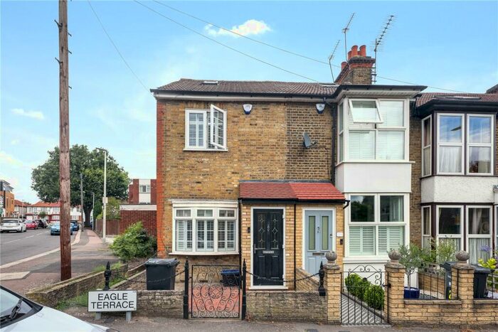 3 Bedroom Semi-Detached House To Rent In Eagle Terrace, Woodford Green, Ilford, IG8