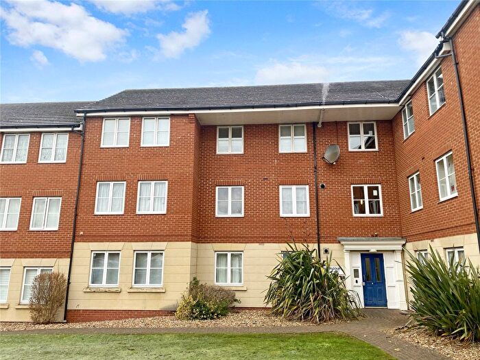 3 Bedroom Flat To Rent In Birch Court Sherman Gardens, Chadwell Heath, Romford, RM6