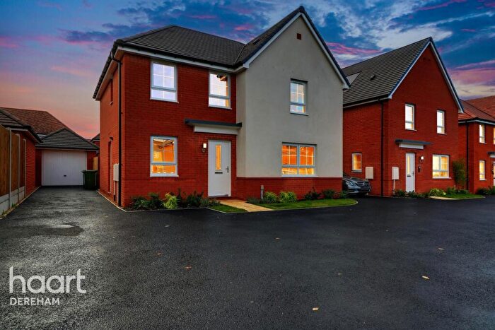 4 Bedroom Detached House For Sale In Lupton Drive, Watton, IP25