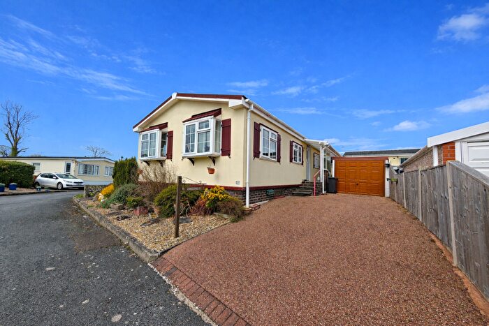 2 Bedroom Park Home For Sale In Exeter, EX6