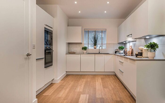 4 Bedroom End Terrace House For Sale In Thanet Way, Whitstable, CT5