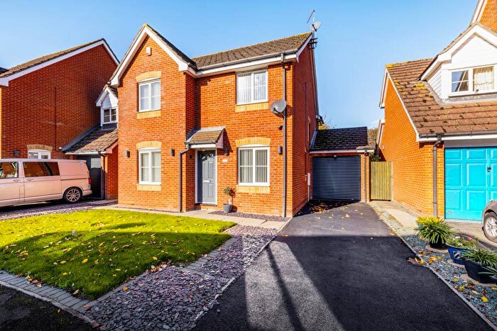 4 Bedroom Detached House For Sale In Foreman Way, Crowland, PE6