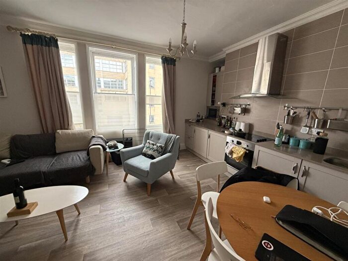 1 Bedroom Flat To Rent In Charles Street, Bath, BA1