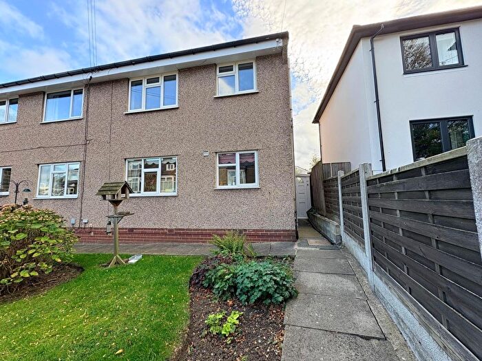 2 Bedroom Flat To Rent In Aireville Terrace, Burley In Wharfedale, Ilkley, West Yorkshire, LS29