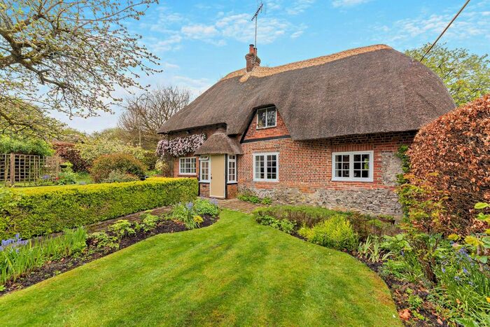 3 Bedroom Detached House For Sale In Shalbourne, Marlborough, Wiltshire, SN8