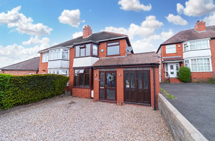 3 Bedroom Semi-Detached House For Sale In Sledmore Road, Dudley, West Midlands, DY2