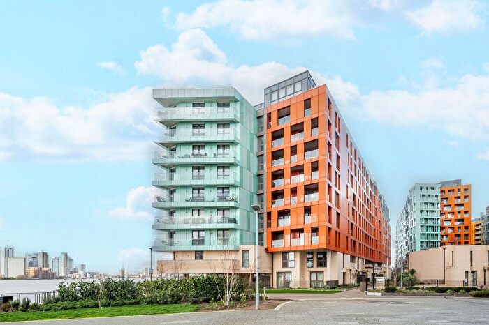 Studio For Sale In Cable Walk, Greenwich, London, SE10
