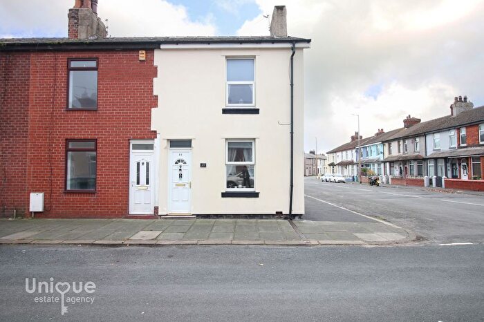 2 Bedroom End Terrace House For Sale In Victoria Street, Fleetwood, FY7