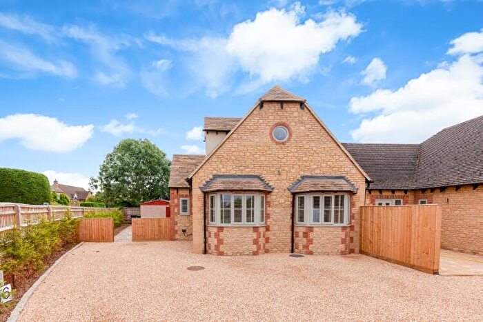 2 Bedroom Detached House To Rent In Aston Road, Brighthampton, OX29