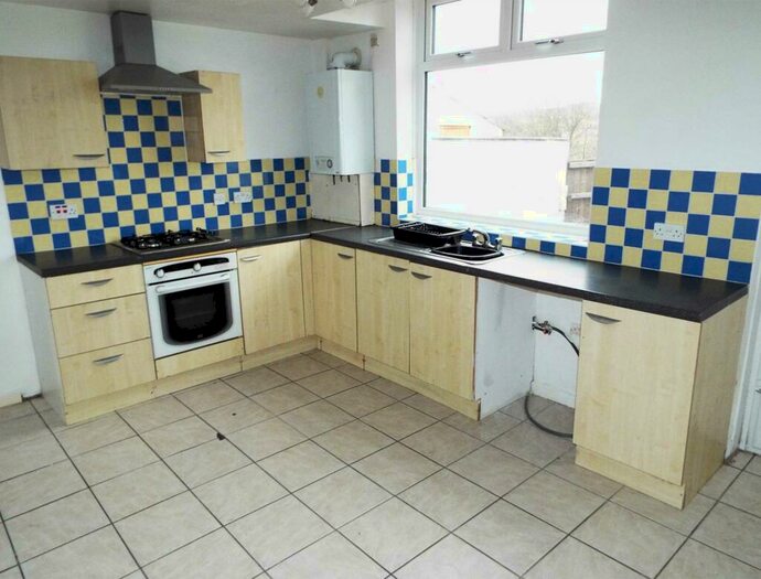 2 Bedroom Terraced House To Rent In Mortimer Street, Oldham, OL1