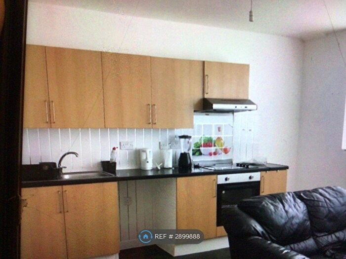 1 Bedroom Flat To Rent In Kenyon Lane, Manchester, M40