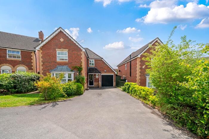 4 Bedroom Detached House For Sale In Thatcham, Berkshire, RG18