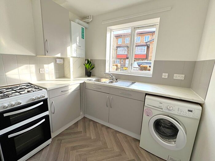 2 Bedroom Terraced House For Sale In Apple Road, Leytonstone, London, E11