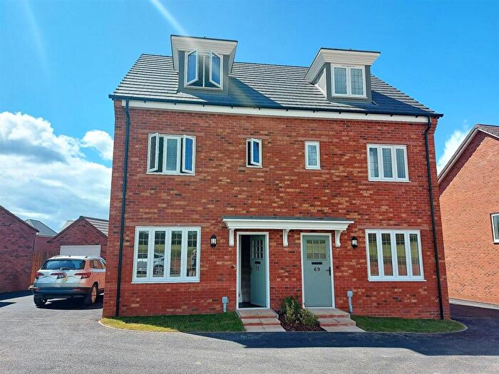 3 Bedroom House To Rent In Hedgerow Way, Holmer, Hereford, HR4