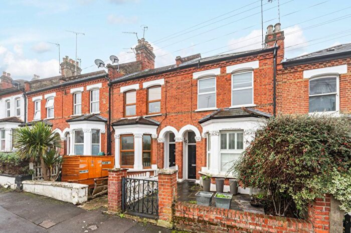 3 Bedroom Property To Rent In Wellfield Road, Streatham, London, SW16
