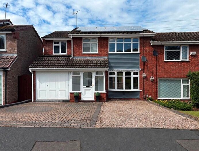 4 Bedroom Semi-Detached House For Sale In Redwood Drive, Burntwood, WS7