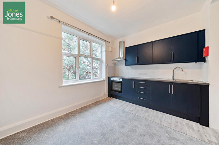 Property To Rent In Shelley Road, Worthing, West Sussex, BN11