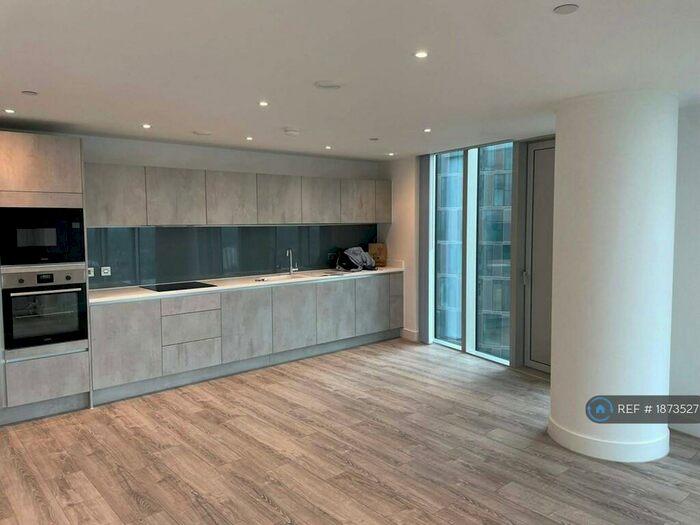 2 Bedroom Flat To Rent In Blade Tower, Greater Manchester, M15