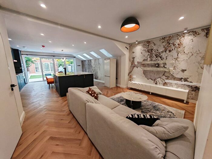 5 Bedroom Terraced House To Rent In Herbert Road, London, SW19