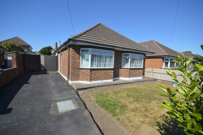 3 Bedroom Detached Bungalow To Rent In Castle Lane West, Bournemouth, BH9