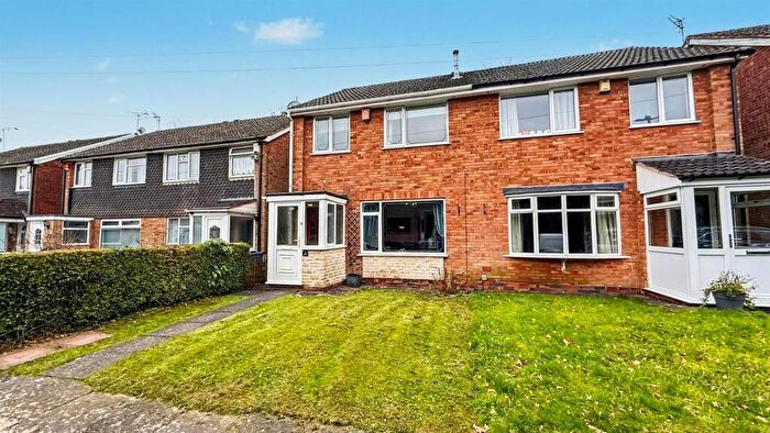 3 Bedroom Semi Detached House For Sale In Pinewall Avenue, Kings Norton, Birmingham, B38