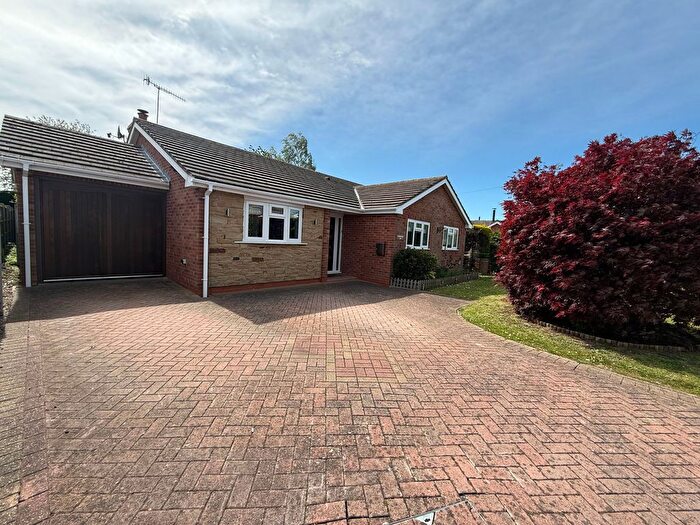 3 Bedroom Bungalow For Sale In The Beeches, Upton-Upon-Severn, Worcestershire, WR8