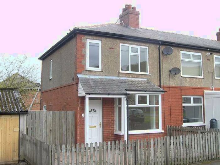 3 Bedroom End Of Terrace House To Rent In Pyegrove Road, Glossop, SK13