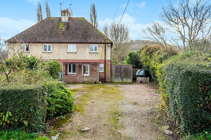 3 Bedroom Semi-Detached House For Sale In Cootes Cottages, Bignor RH20
