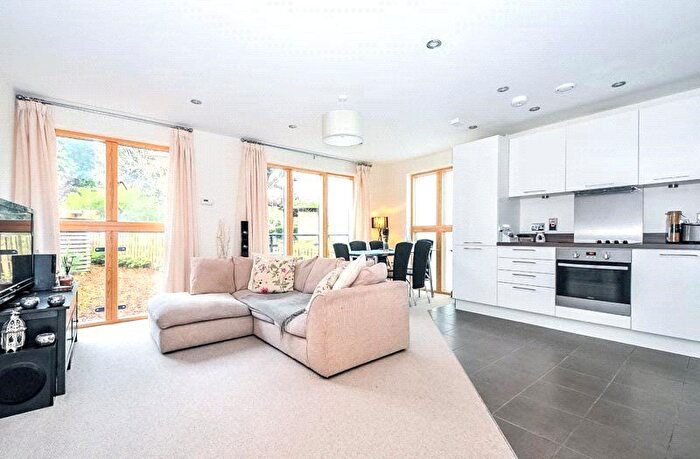 2 Bedroom Flat For Sale In Railway Amp; Bicycle Apartments, London Road, Sevenoaks, Kent, TN13