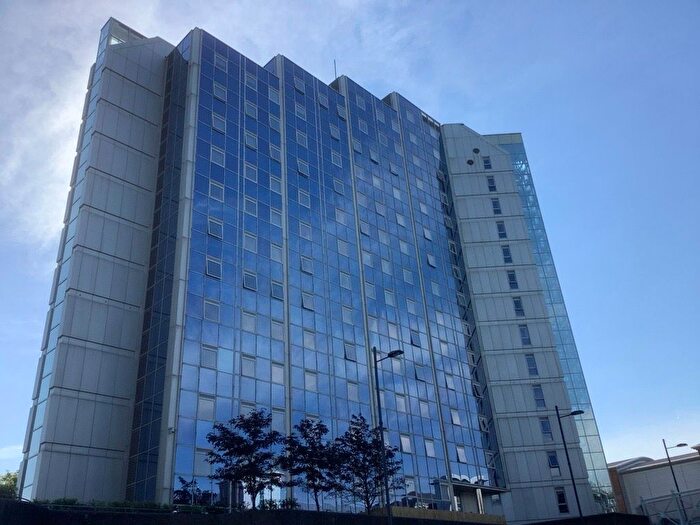 1 Bedroom Flat To Rent In Churchill Place, Town Centre, Basingstoke, RG21