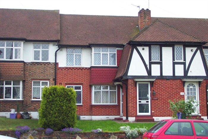 2 Bedroom Maisonette To Rent In Tudor Drive, Morden, SM4