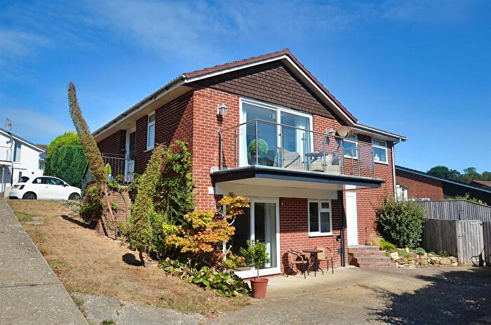 4 Bedroom Detached Bungalow For Sale In Seaview, PO34