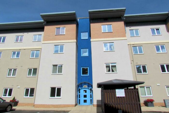 2 Bedroom Apartment To Rent In Knightsbridge Court, Gosforth, Newcastle Upon Tyne, Tyne And Wear, NE3