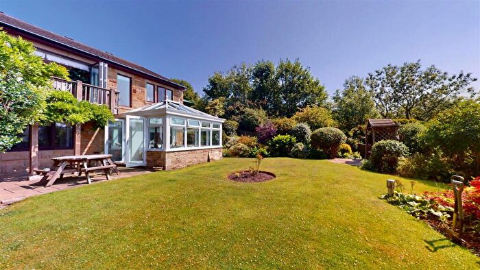 5 Bedroom Detached House For Sale In Highcliffe House, Tanhouse Park, Hipperholme, HX3