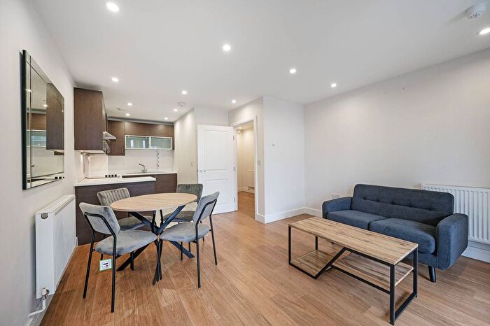 1 Bedroom Flat To Rent In Christian Street, Aldgate, London, E1