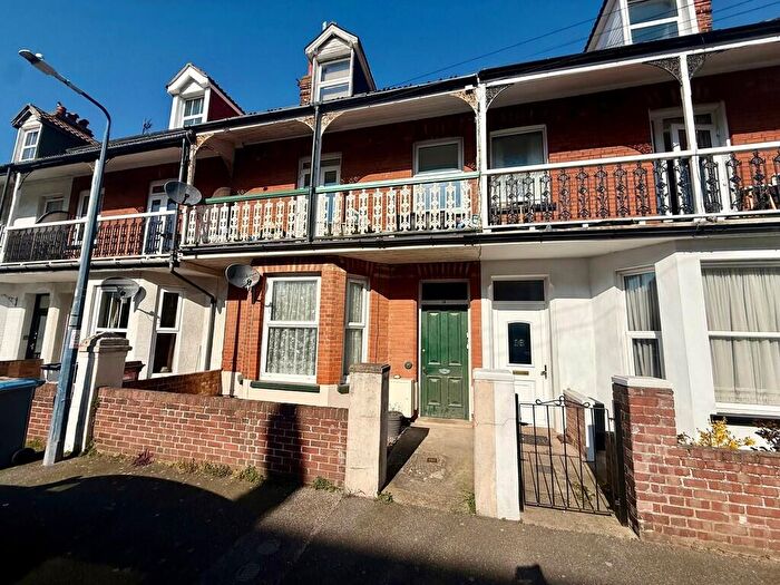 1 Bedroom Flat For Sale In Russell Road, Felixstowe, IP11