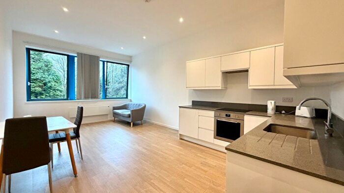 Studio To Rent In Riverbank Way, Brentford, TW8