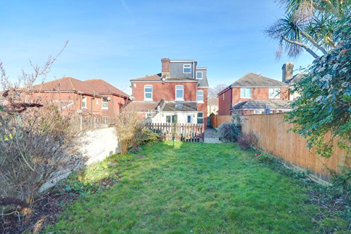 4 Bedroom Semi-Detached House For Sale In Florence Road, Woolston, SO19