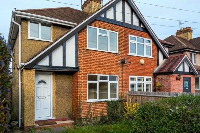 3 Bedroom Semi-Detached House To Rent In Gresham Road, Hillingdon, UB10