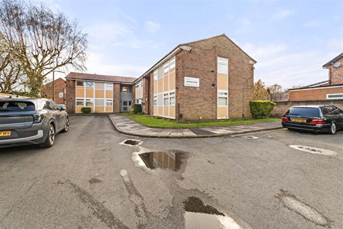 1 Bedroom Apartment To Rent In Jackson Street, Sale, M33