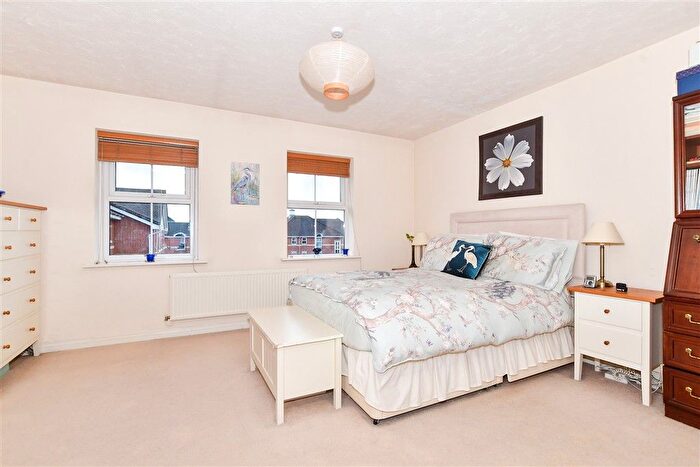 4 Bedroom Town House For Sale In Old School Place, Maidstone, Kent, ME14