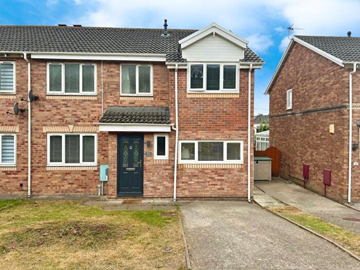 4 Bedroom Semi-Detached House For Sale In Clevis Court, South Cornelly, Bridgend, CF33