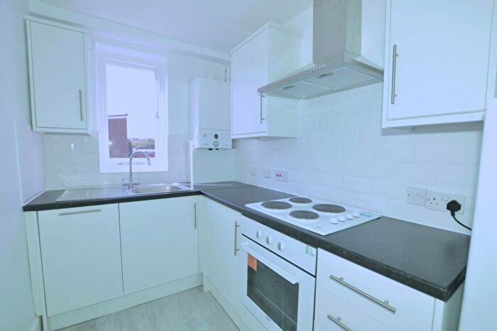 1 Bedroom Flat To Rent In Queens Road, London, SE15