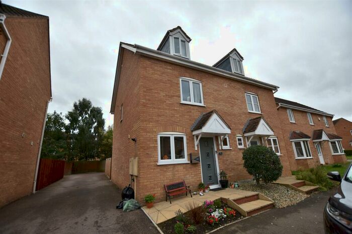 3 Bedroom Semi-Detached House For Sale In Normanton Road, Crowland, Peterborough, PE6