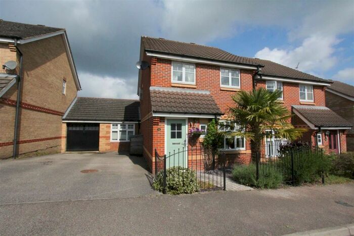 3 Bedroom Semi-Detached House For Sale In Great Innings North, Watton A Stone, Hertford, SG14